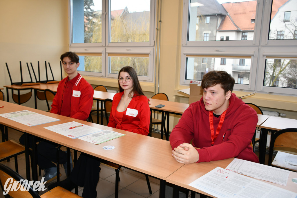 Gra o życie i kiermasz. Warto dziś wpaść do Mechanika