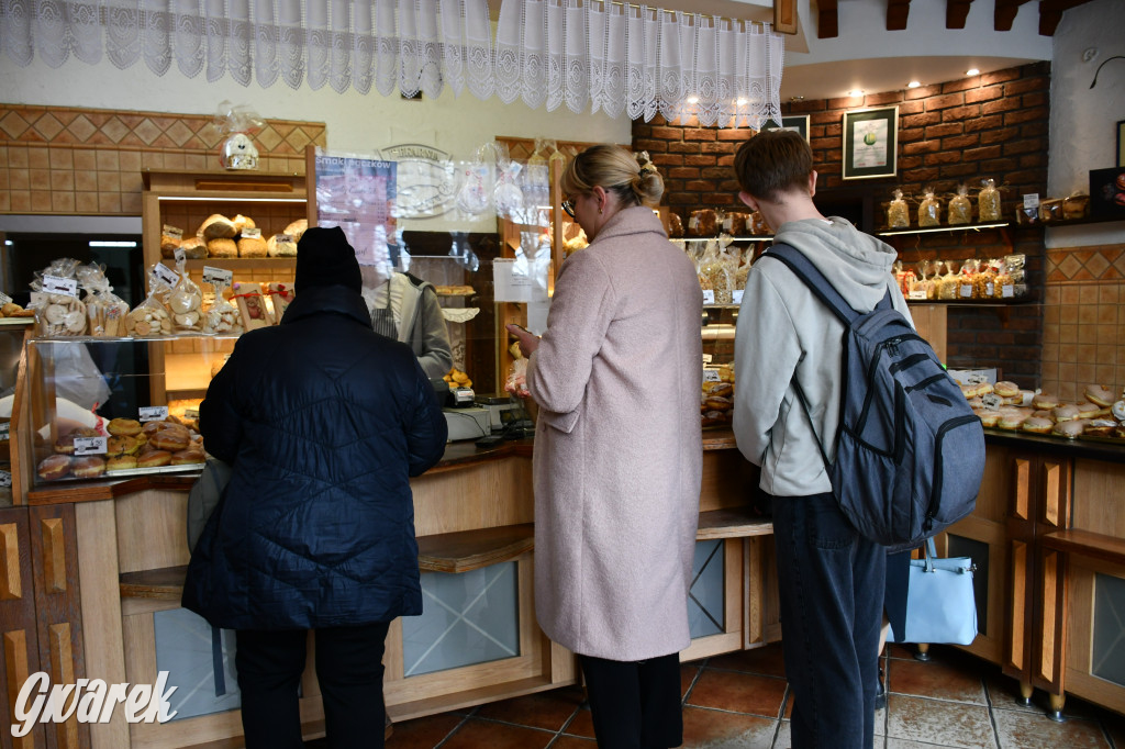 Pączki w Tarnowskich Górach. Z lukrem i bez cukru