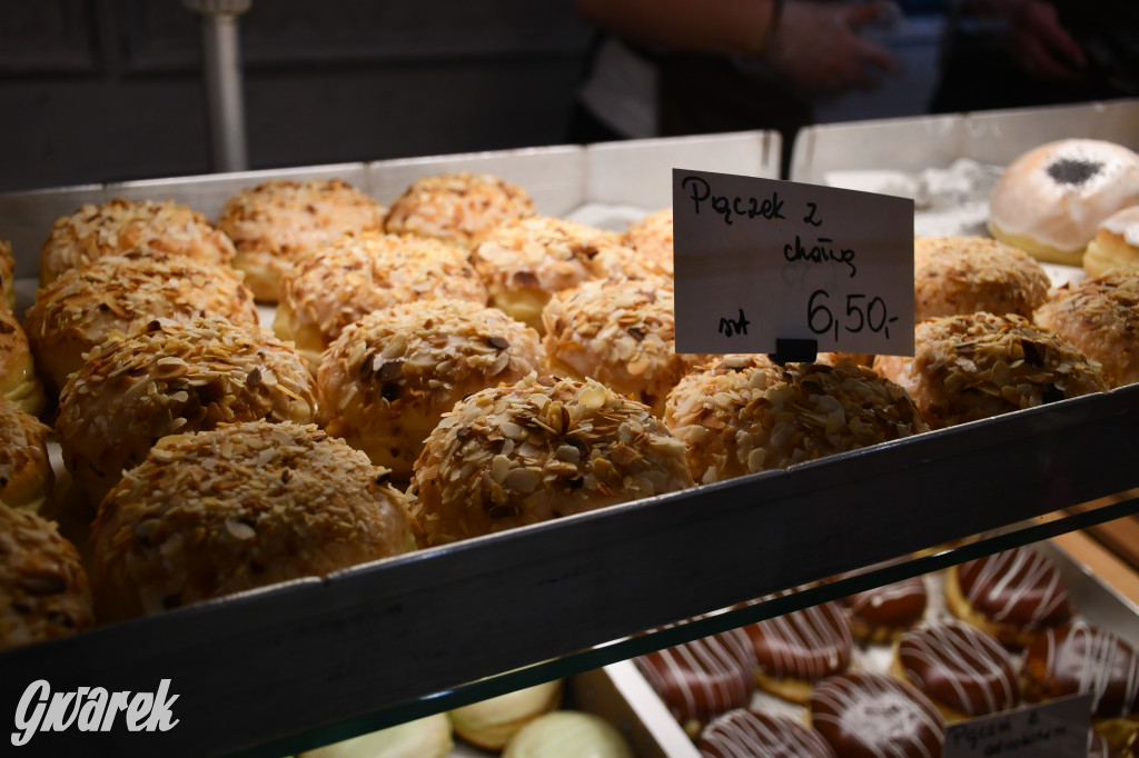Pączki w Tarnowskich Górach. Z lukrem i bez cukru