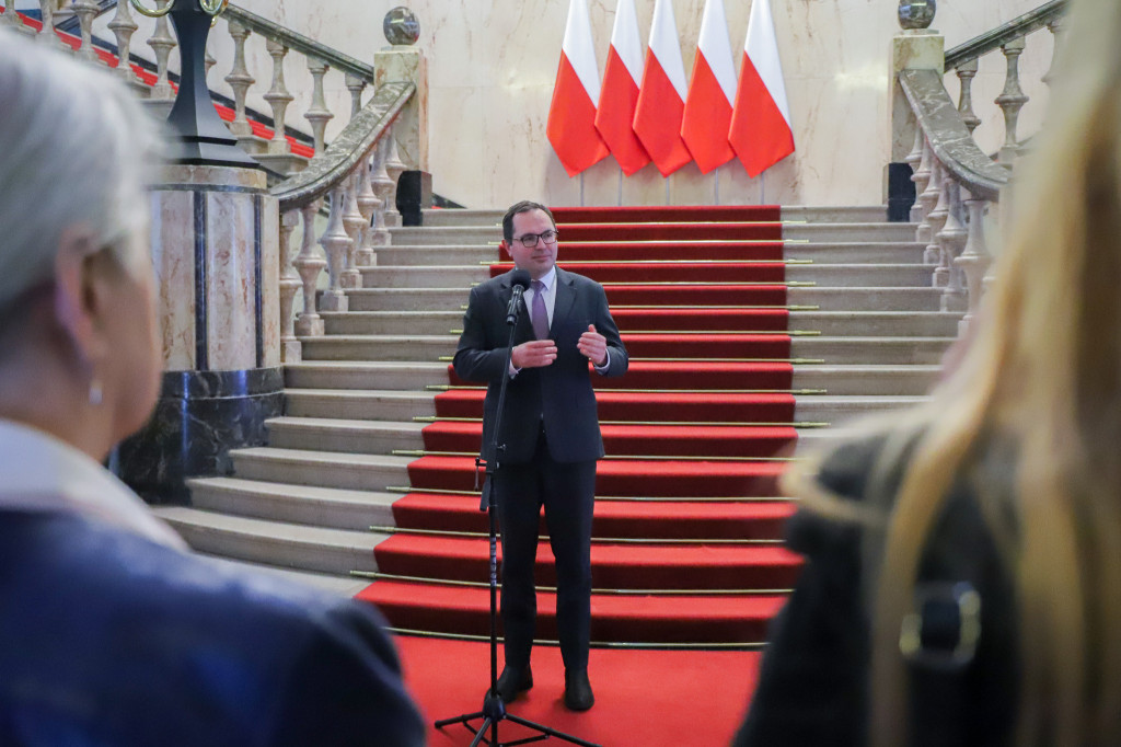 Druhowie z naszej OSP z medalami od prezydenta