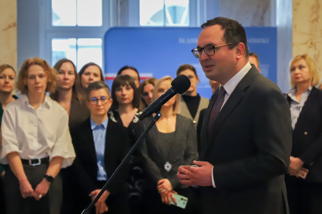 Druhowie z naszej OSP z medalami od prezydenta