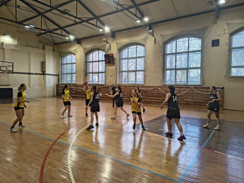 Tarnowskie Góry. Staszic w finale pokonał Chemika