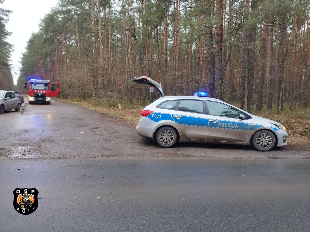 Zderzenie na skrzyżowaniu. Dwie osoby w szpitalu