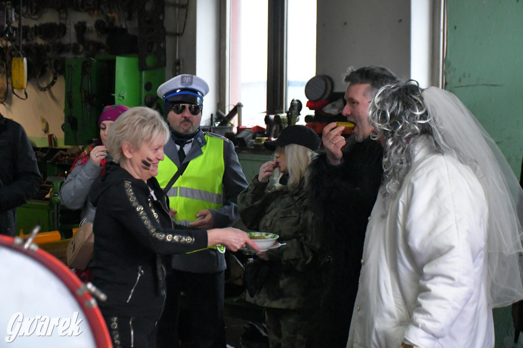 Z berem przez Miedary. Wodzenie niedźwiedzia 2026