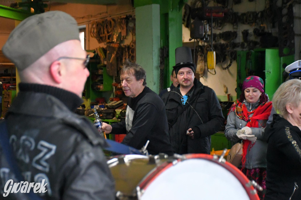 Z berem przez Miedary. Wodzenie niedźwiedzia 2026