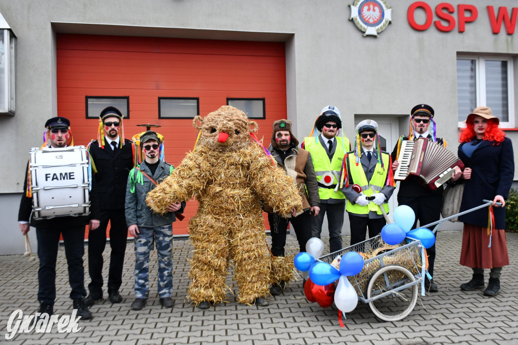 Wojska: Niedźwiedź, korowód i koniec karnawału