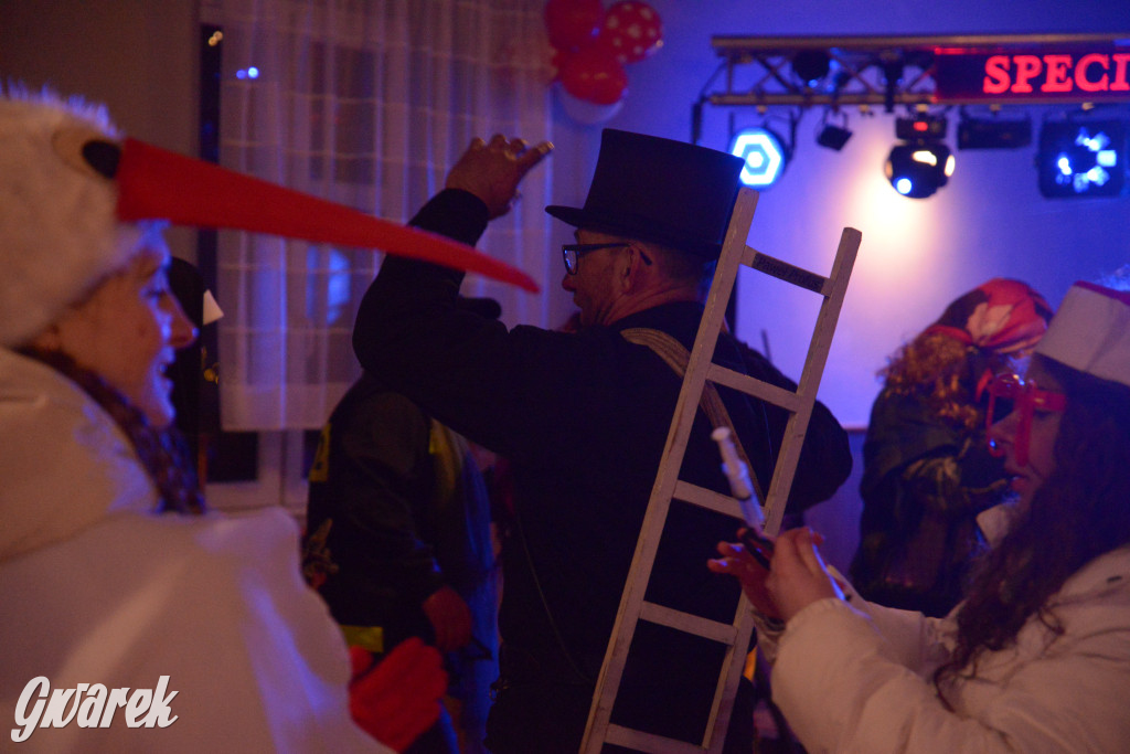 Wodzenie niedźwiedzia w Łubiu i Kopienicy