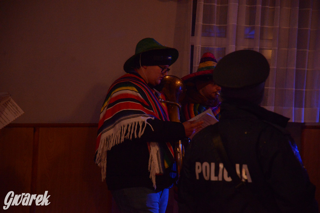 Wodzenie niedźwiedzia w Łubiu i Kopienicy