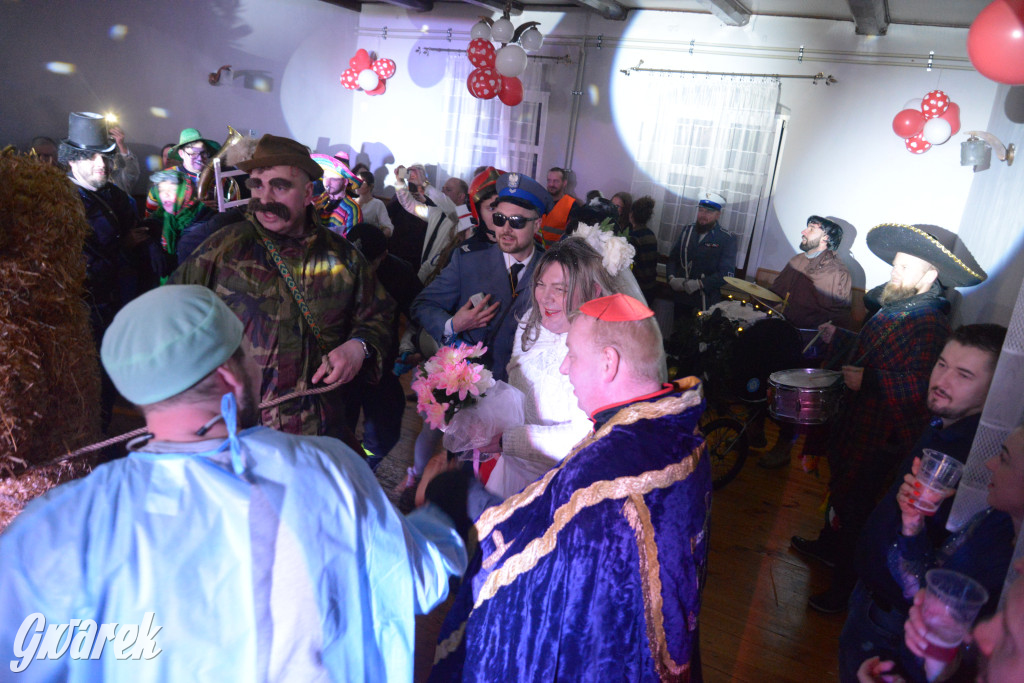 Wodzenie niedźwiedzia w Łubiu i Kopienicy