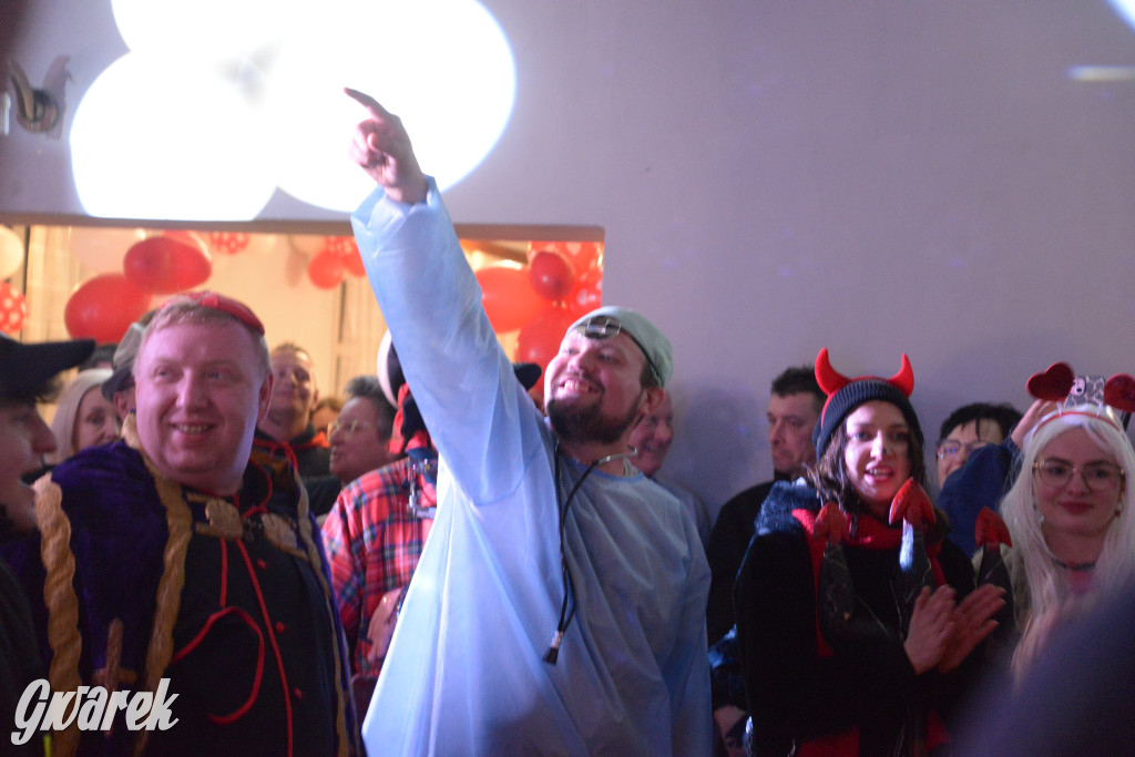 Wodzenie niedźwiedzia w Łubiu i Kopienicy