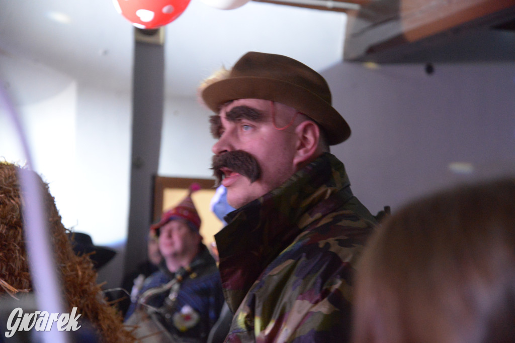 Wodzenie niedźwiedzia w Łubiu i Kopienicy