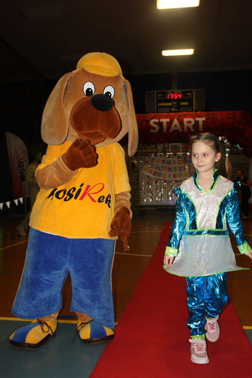 Kosmiczny Bal Przebierańców