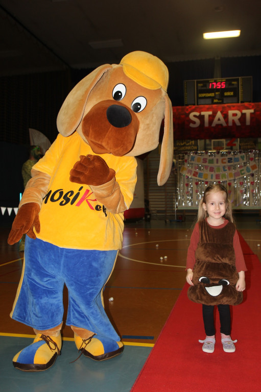 Kosmiczny Bal Przebierańców