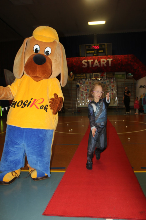 Kosmiczny Bal Przebierańców