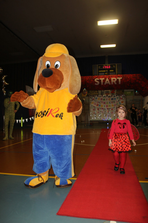 Kosmiczny Bal Przebierańców