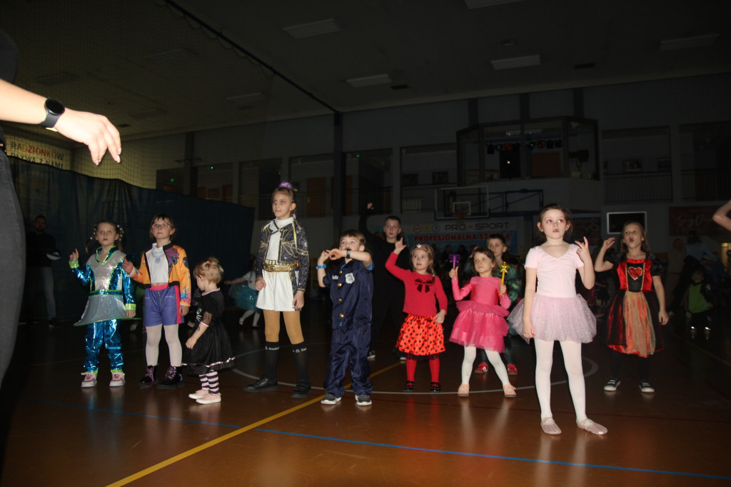 Kosmiczny Bal Przebierańców