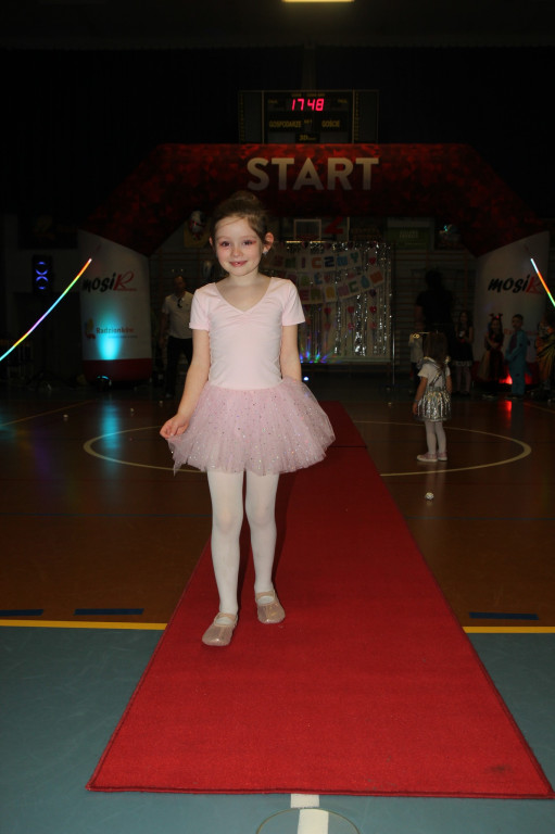 Kosmiczny Bal Przebierańców