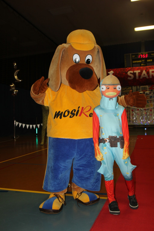 Kosmiczny Bal Przebierańców