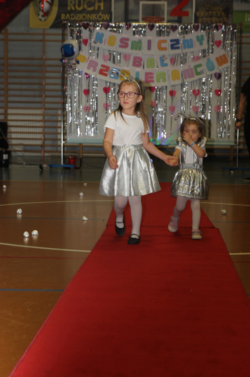 Kosmiczny Bal Przebierańców