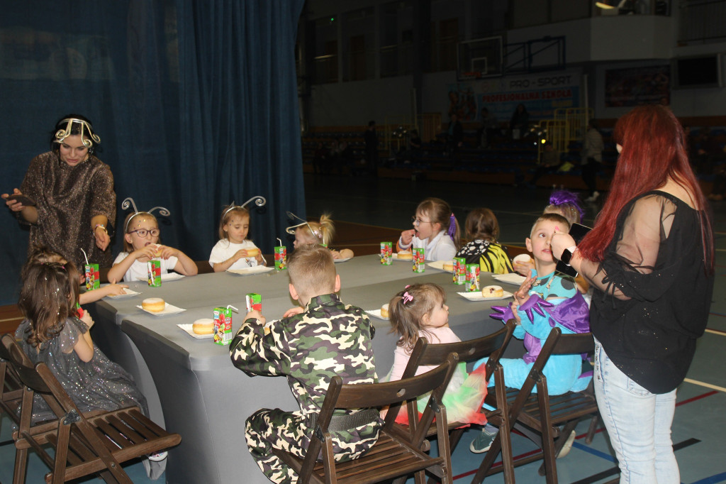 Kosmiczny Bal Przebierańców