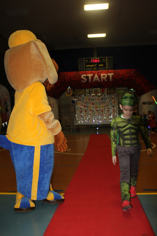 Kosmiczny Bal Przebierańców