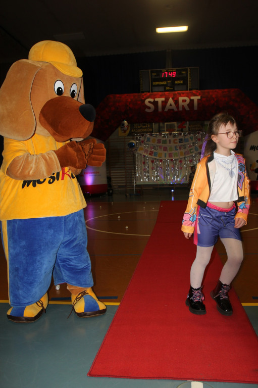 Kosmiczny Bal Przebierańców