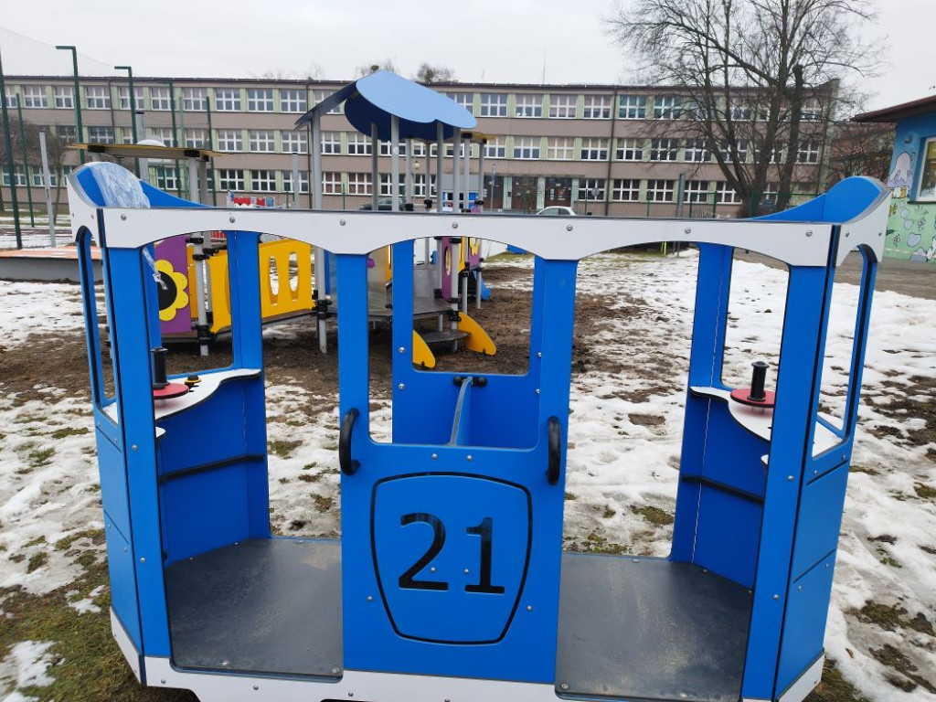 Nowoczesne place zabaw za kilkaset tysięcy złotych