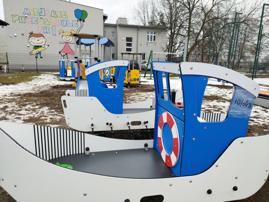 Nowoczesne place zabaw za kilkaset tysięcy złotych