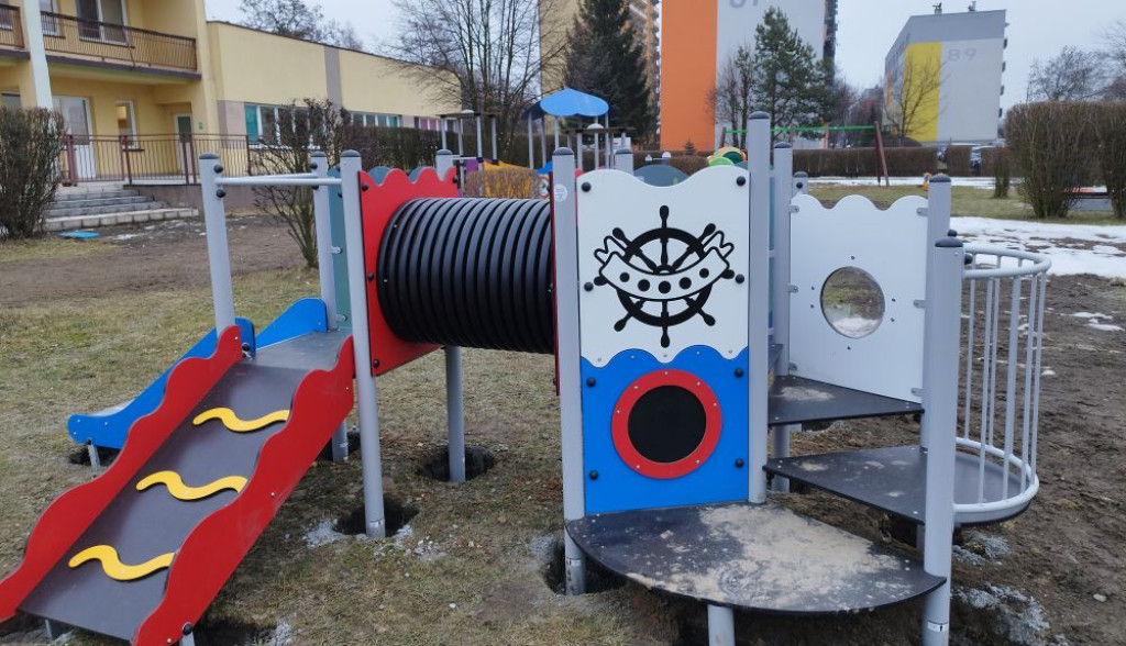 Nowoczesne place zabaw za kilkaset tysięcy złotych