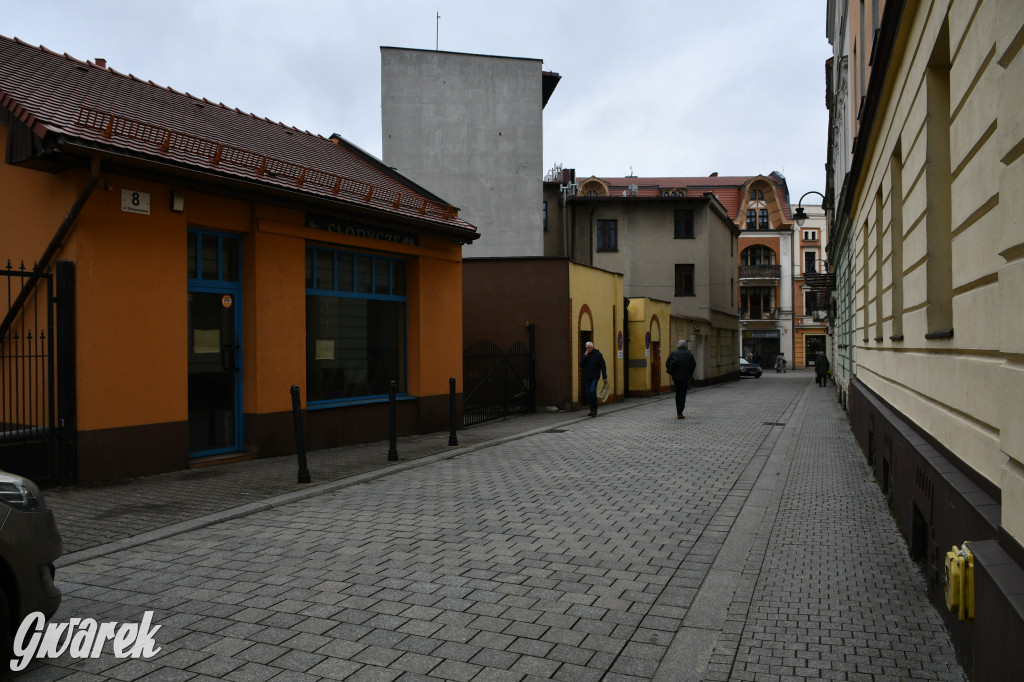 Nie ma kina, zamknięta Argicola. Puste lokale w centrum