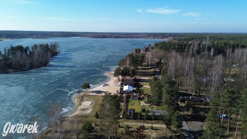 Dronem nad zalewem Nakło Chechło