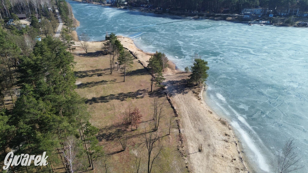 Dronem nad zalewem Nakło Chechło