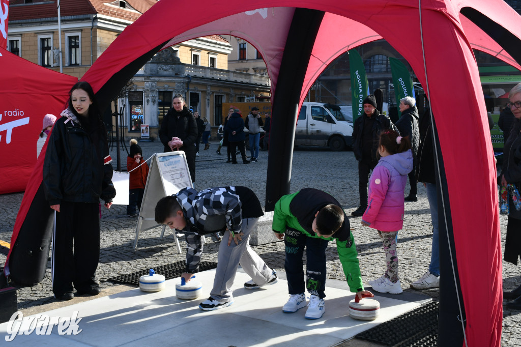 Tarnowskie Góry. Czekolada za uśmiech i zimowe sporty