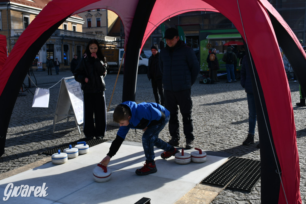 Tarnowskie Góry. Czekolada za uśmiech i zimowe sporty