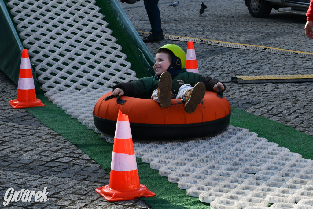 Tarnowskie Góry. Czekolada za uśmiech i zimowe sporty