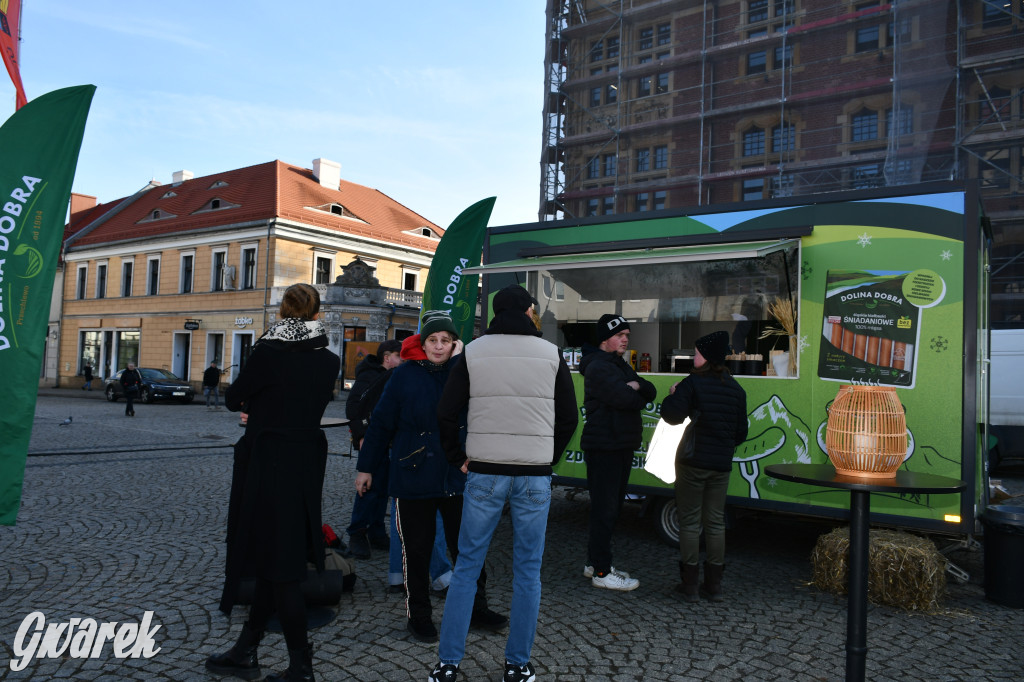 Tarnowskie Góry. Czekolada za uśmiech i zimowe sporty