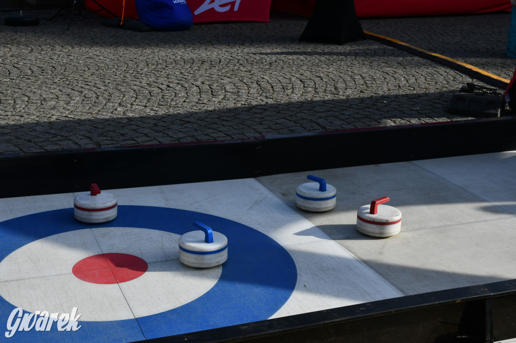 Tarnowskie Góry. Czekolada za uśmiech i zimowe sporty