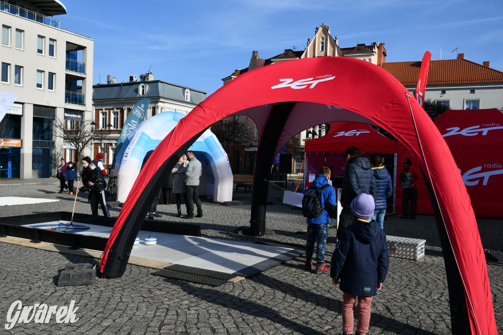 Tarnowskie Góry. Czekolada za uśmiech i zimowe sporty
