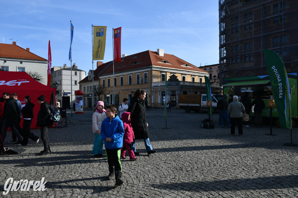 Tarnowskie Góry. Czekolada za uśmiech i zimowe sporty