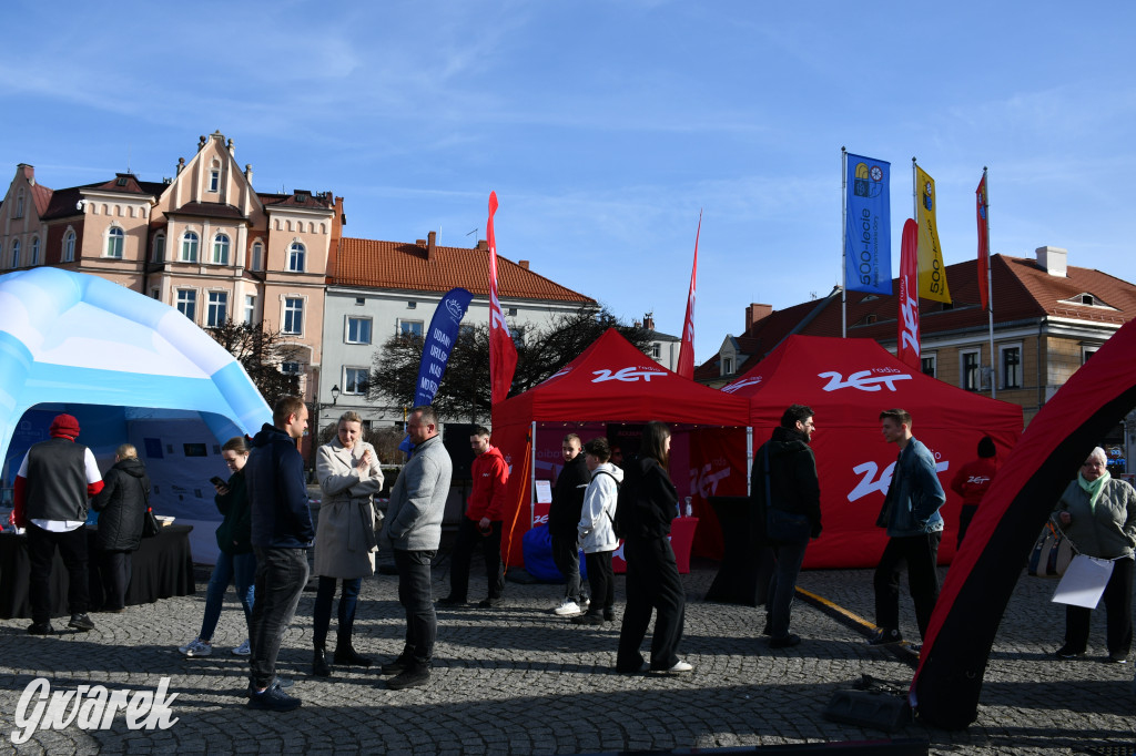 Tarnowskie Góry. Czekolada za uśmiech i zimowe sporty
