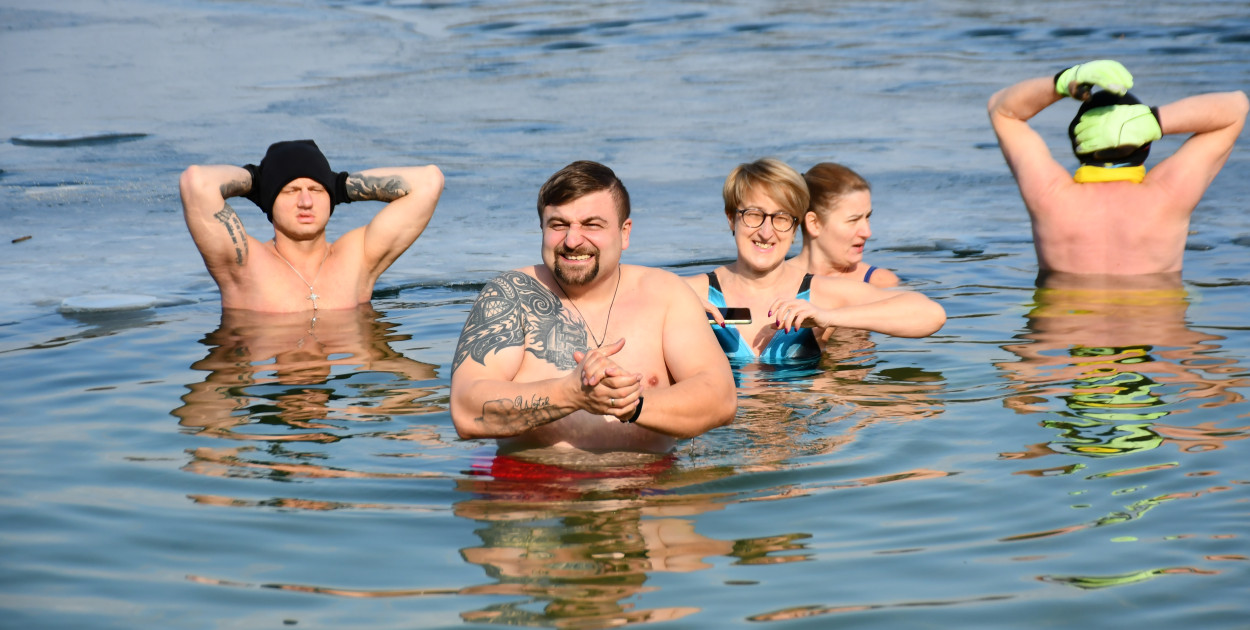 Marcowe morsowanie nad Chechłem