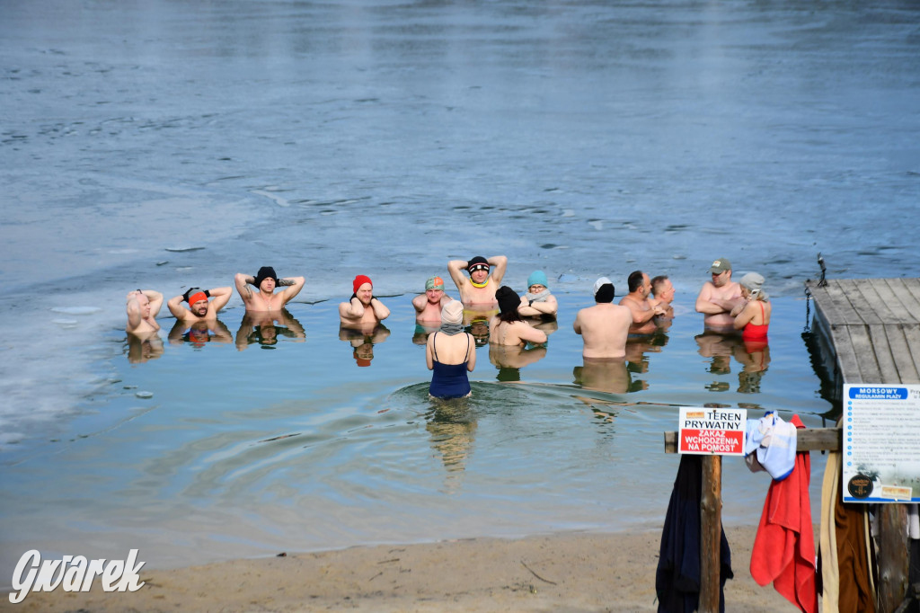 Marcowe morsowanie nad Chechłem