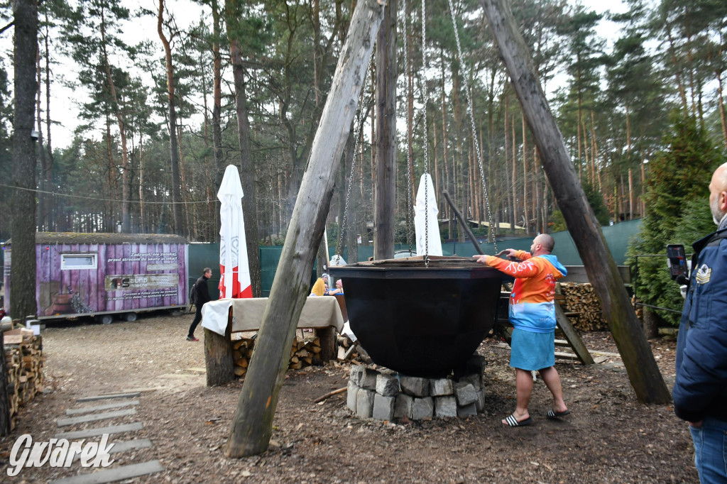 Marcowe morsowanie nad Chechłem