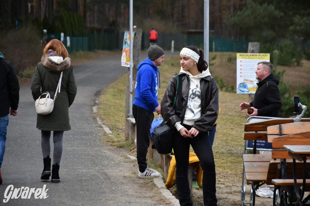Marcowe morsowanie nad Chechłem