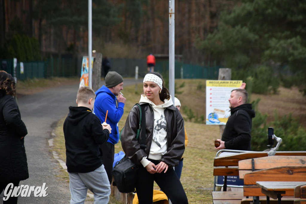 Marcowe morsowanie nad Chechłem