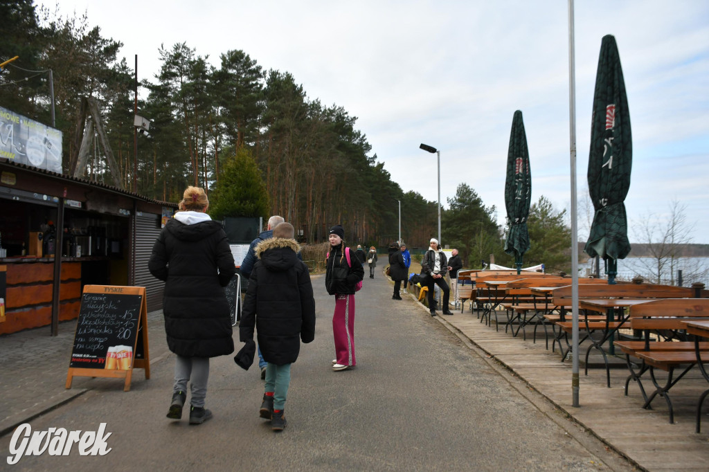Marcowe morsowanie nad Chechłem