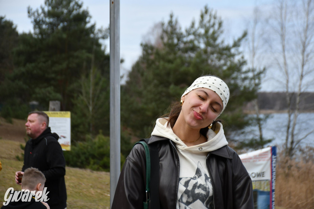 Marcowe morsowanie nad Chechłem