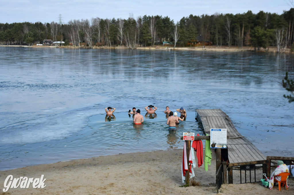 Marcowe morsowanie nad Chechłem