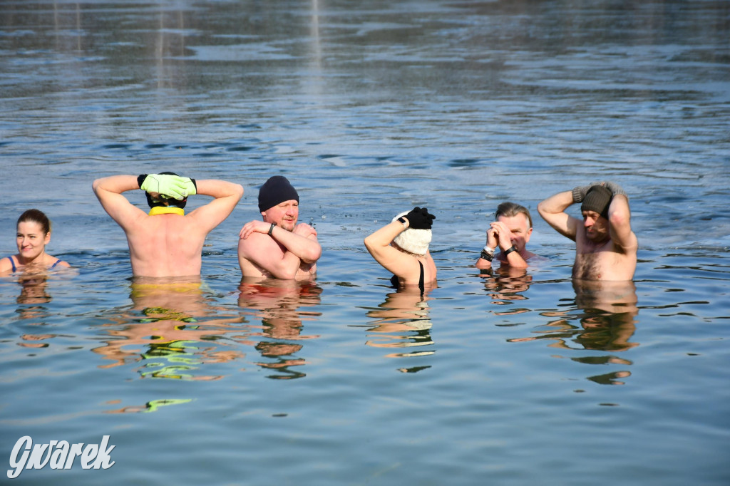 Marcowe morsowanie nad Chechłem