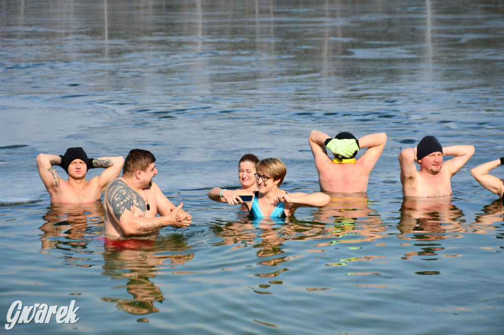 Marcowe morsowanie nad Chechłem